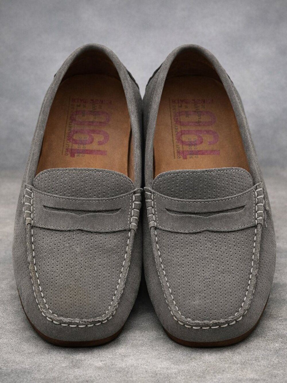 1901 Nordstrom Grey Suede Driving Moccasins Loafers Classic Casual Comfort Sz 8